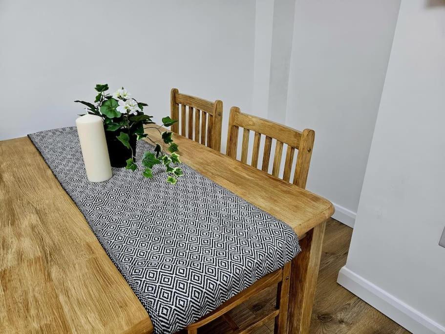Wonderful Apartment In Wembley Londres Extérieur photo